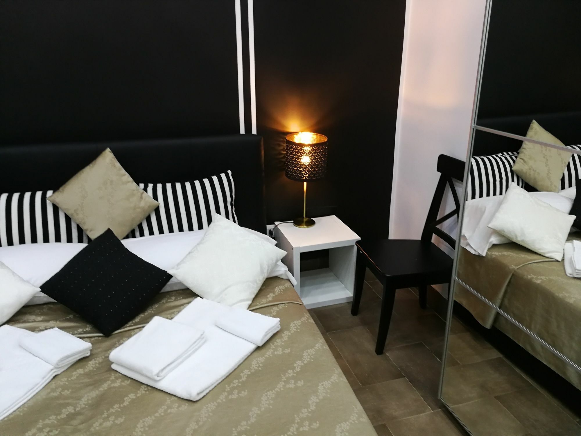 Toledostation B&B Napoli Esterno foto